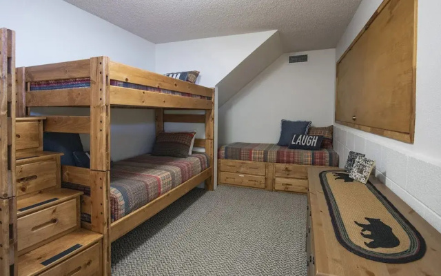 Scenic Wonders Arrow Lodge 4 Bedrooms