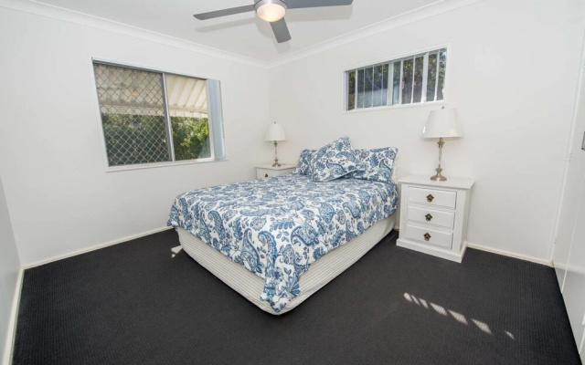 Fingal Bay Beach House, 32 Lentara Street