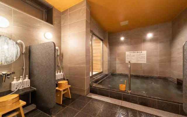 Super Hotel Yahabaeki Higashiguchi Tennen Onsen