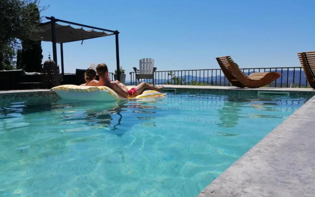 Les Lodges De lOliveraie De Virevent