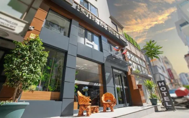hotelImage