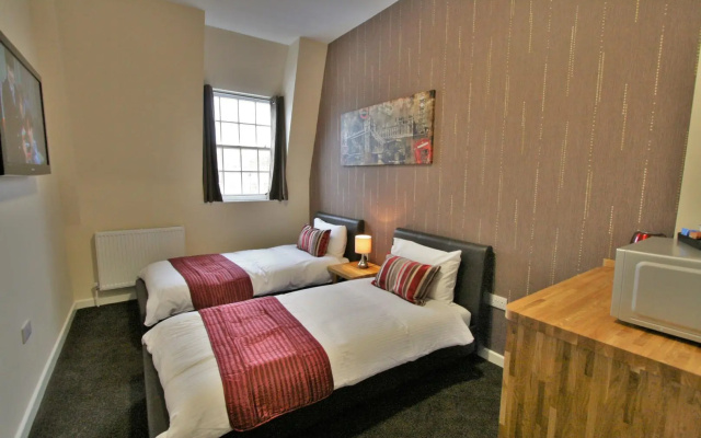 Central Hotel Gloucester by Roomsbooked