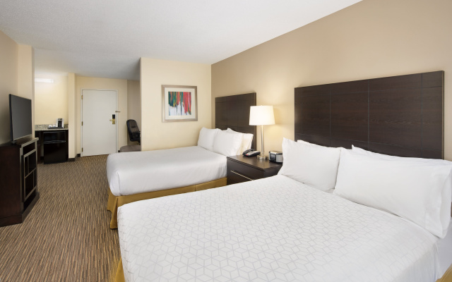 Holiday Inn Express & Suites Alpharetta - Windward Parkway by IHG