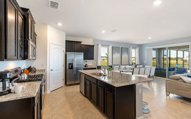 Lake View Villa 6 Bedrooms