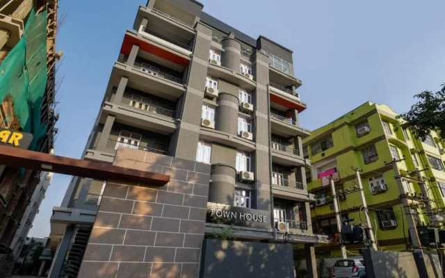 OYO Townhouse 404 Vidya Vihar
