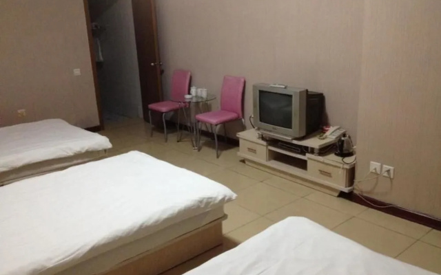 Qingdao Peninsula Impression Business Hotel