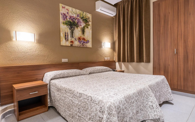 Hostal Iznajar Barcelona