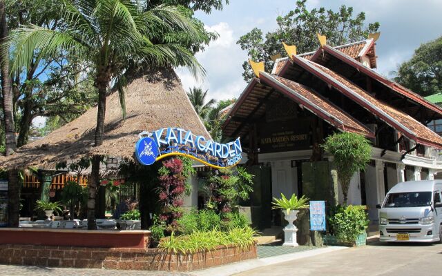 Отель Kata Garden Resort пляж Ката вид на фасад