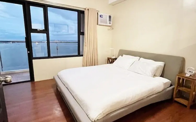 StayLuxia Manilabayview