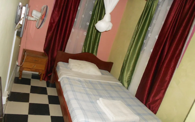Riversand Hotel