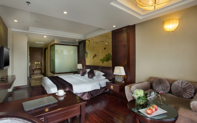 Отель Golden Silk Boutique Hotel