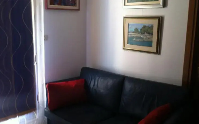 Apartment 4 you