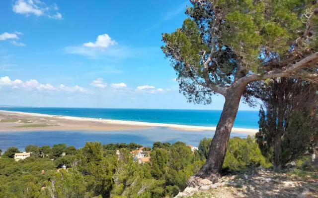 Joli T2 résidence naturiste ULYSSE