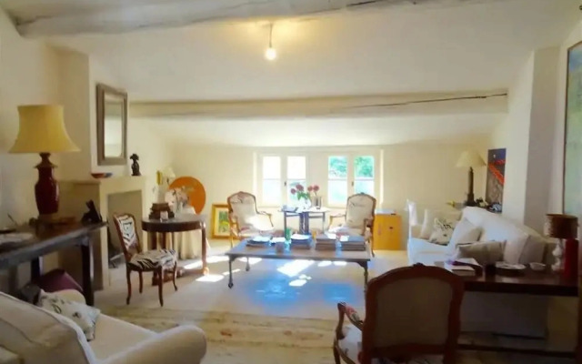 Chez Vous a Uzes, Heated Pool, Garden, Historic Centre