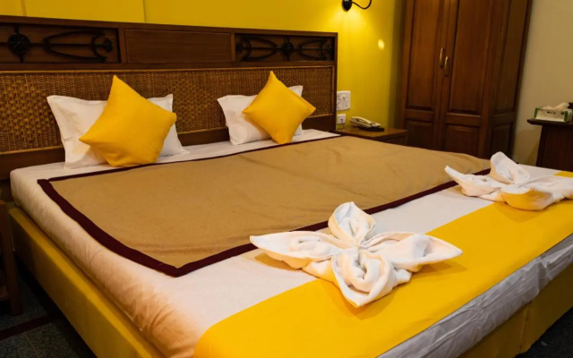 Raj Resort