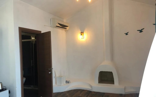 Assos Margot Hotel