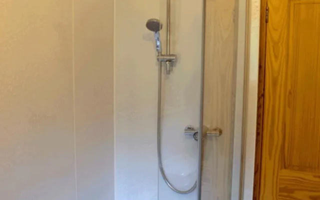Lovely 3 Bedroom Bungalow Located in Drummore