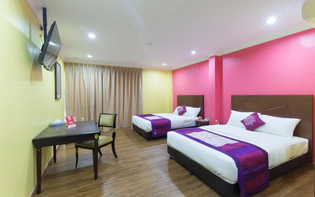 OYO 308 Hotel Sunjoy 9