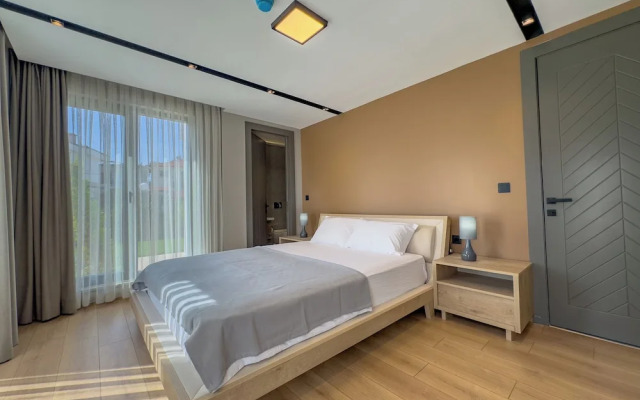Back Sea Cunda Apart Otel