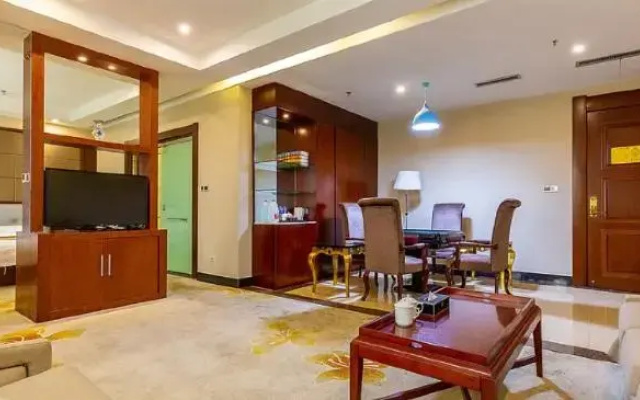 Shidai Jindian Hotel (Lanzhou Jiaojiawan Station)