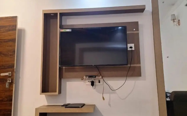 Mayur Hotel