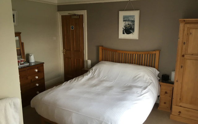 Honeycombe House