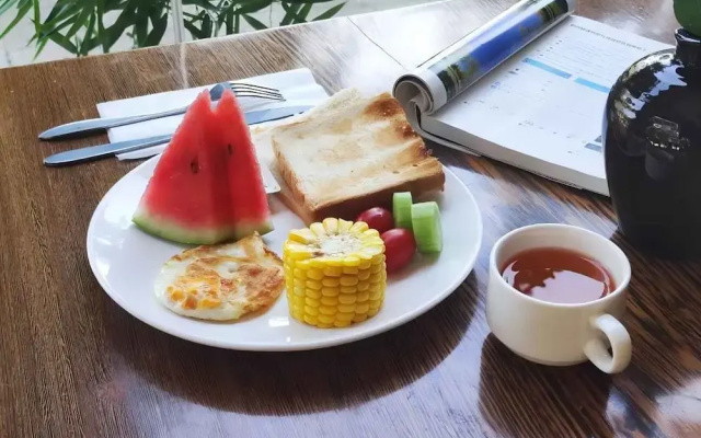 Castle peak yard Inn Guilin