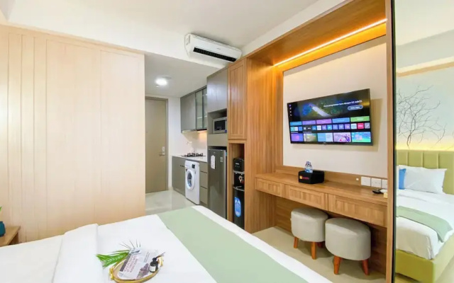 Simply Look Studio at Gold Coast Apartment