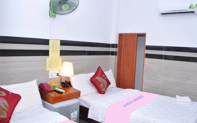 Lucky Hotel