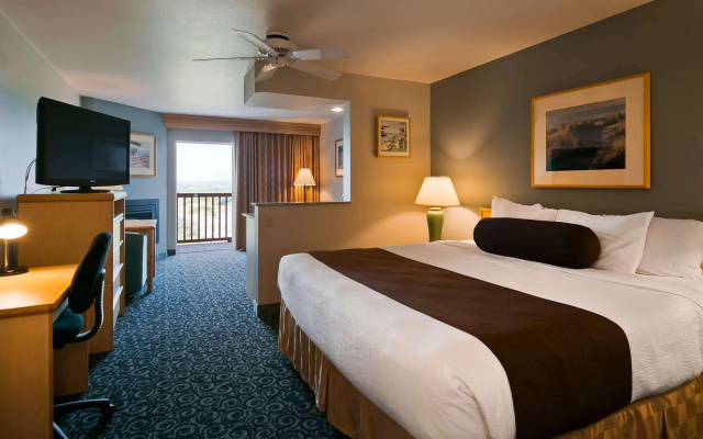 Lighthouse Suites Inn