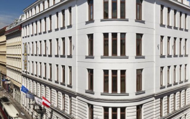 Fleming‘s Selection Hotel Wien-City вид на фасад