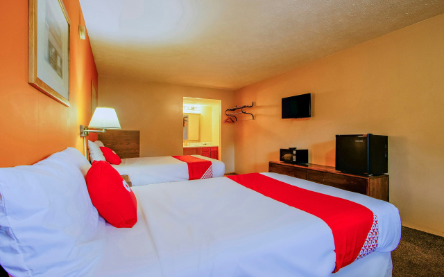 OYO Hotel Chapmanville Inn, WV - Hwy 119