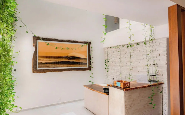 Newport House by Casago