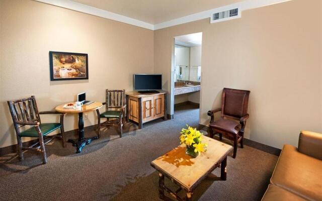 Harris Ranch Resort