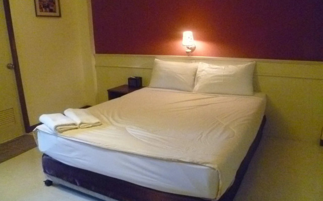 Good Night Chiang Mai