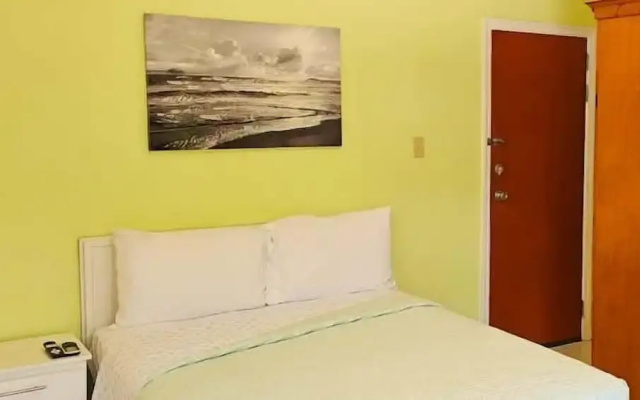 Midtown Motel Sxm