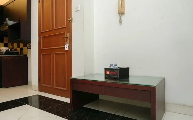 Classic and Warm 2BR Gading Mediterania Apartment