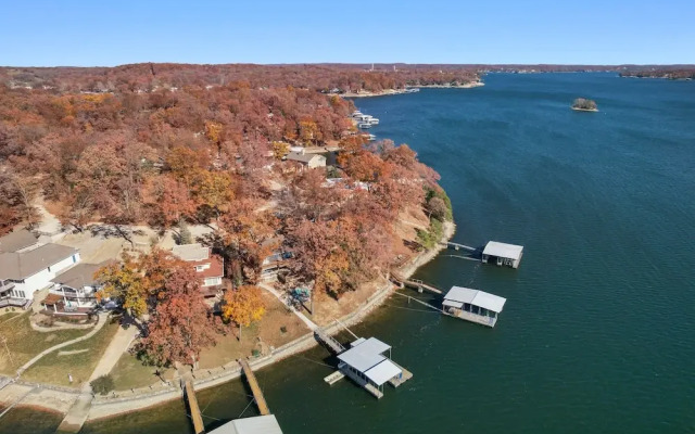 Expansive Decks, Firepit, Stunning Views All Over