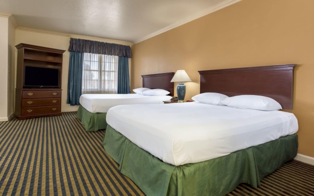 Отель Baymont by Wyndham Milpitas/San Jose комната для гостей