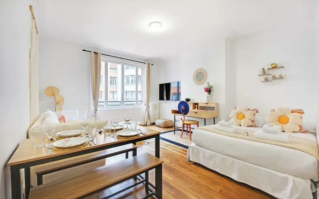 Charming Apartment -4p- Near Arc de Triomphe