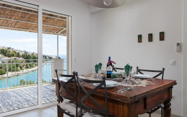 Holiday home Duje