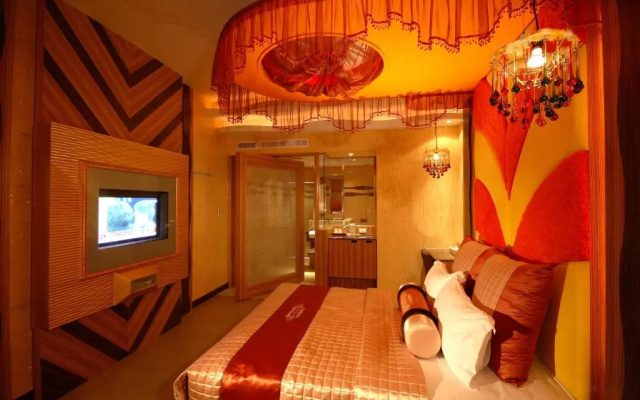 Shinyseasons Motel