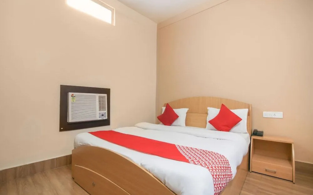 Oyo 43723 Hotel Crystal Riverside
