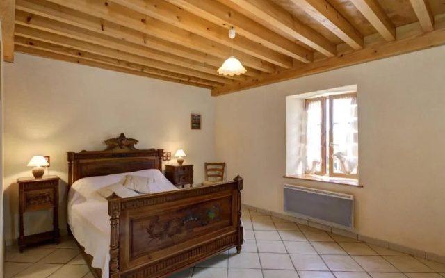 Gîte Saint-Just-en-Bas, 4 pièces, 6 personnes - FR-1-496-19