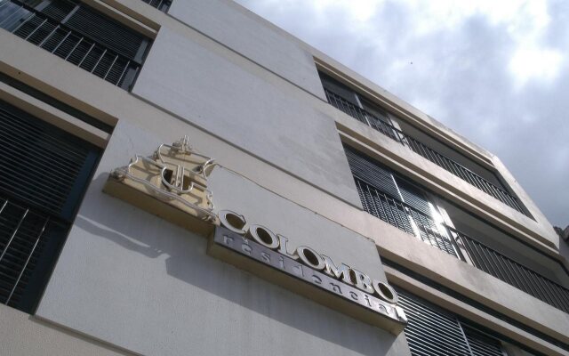 Отель Мини-отель Residencial Colombo Португалия, Фуншал - 1 отзыв об отеле, цены и фото номеров - забронировать отель Мини-отель Residencial Colombo онлайн вид на фасад