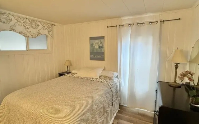Grandview Lakefront Limit 9 4 Bedroom Home