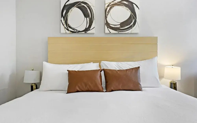 2BR Getaway - Touhy 3S