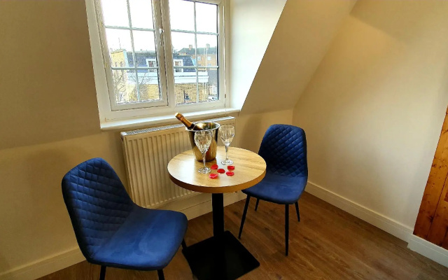 Angel Townhouse