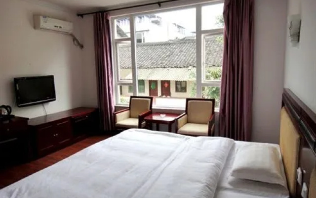 Emeishan Hostel C