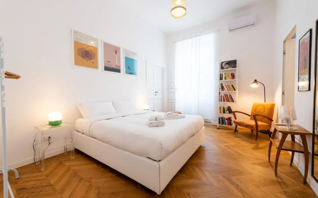 Boho 202 in Rome With 2 Bedrooms and 2 Bathrooms